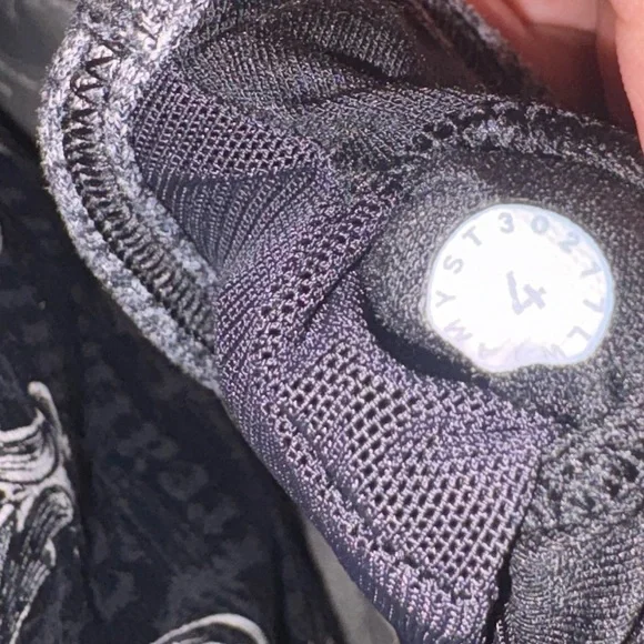 Lululemon Power Pose Tank - Picture 5 of 14